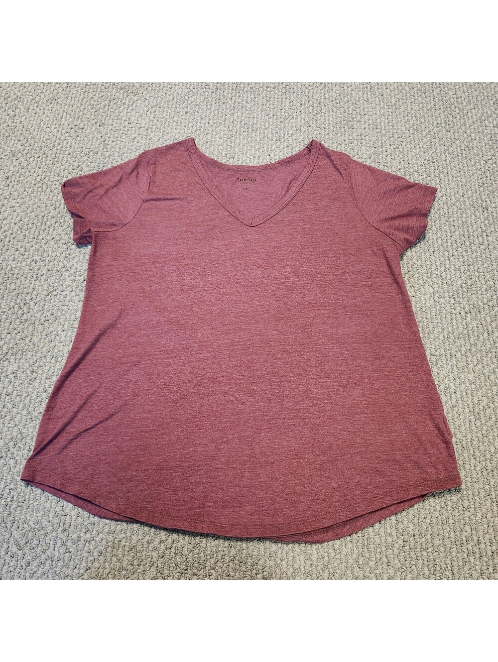 Torrid Classic Fit V-Neck Short Sleeve T-Shirt Size 1